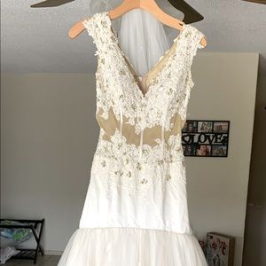 Wedding dress for sale size 0-2